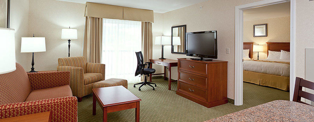 White River Inn & Suites Уайт Ривър Джънкшън Екстериор снимка