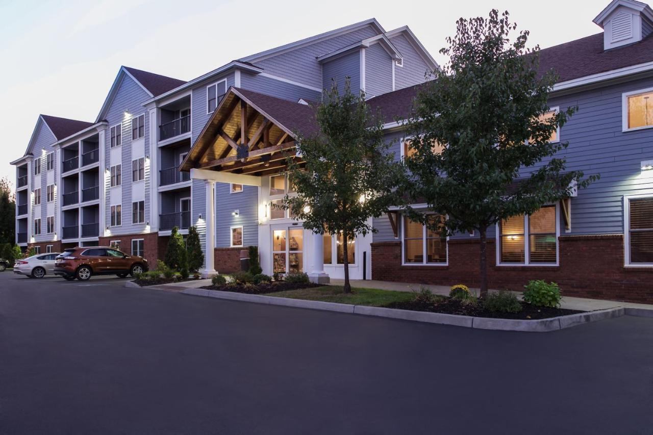 White River Inn & Suites Уайт Ривър Джънкшън Екстериор снимка